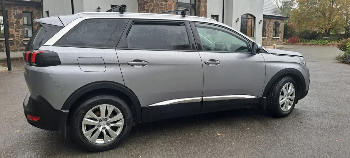 Peugeot 5008 - Image 4