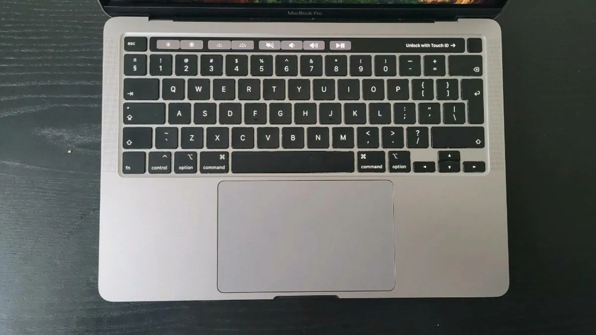 Mac book pro 2020 13" | 1TB SSD | 32GB RAM - Image 4