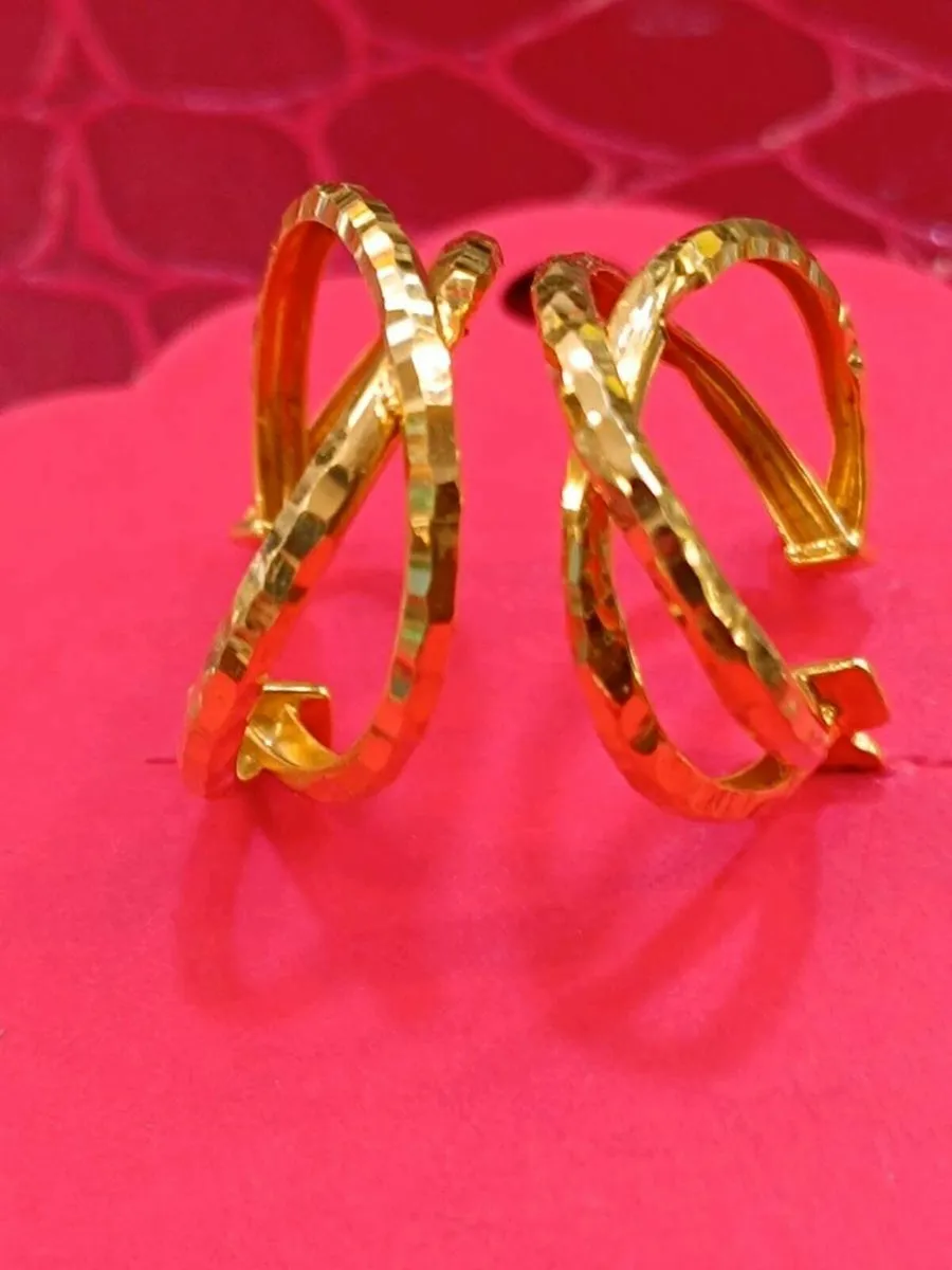 21 k Yellow Gold Earrings - Image 1