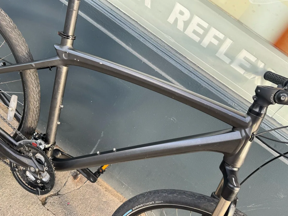 Graphite Hybrid Bike - Image 4
