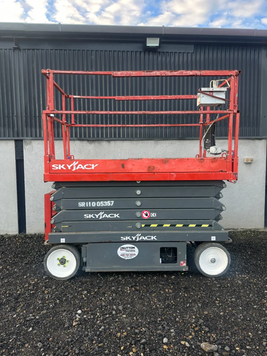 SKYJACK SJ4632 Scissor Lift - Image 1