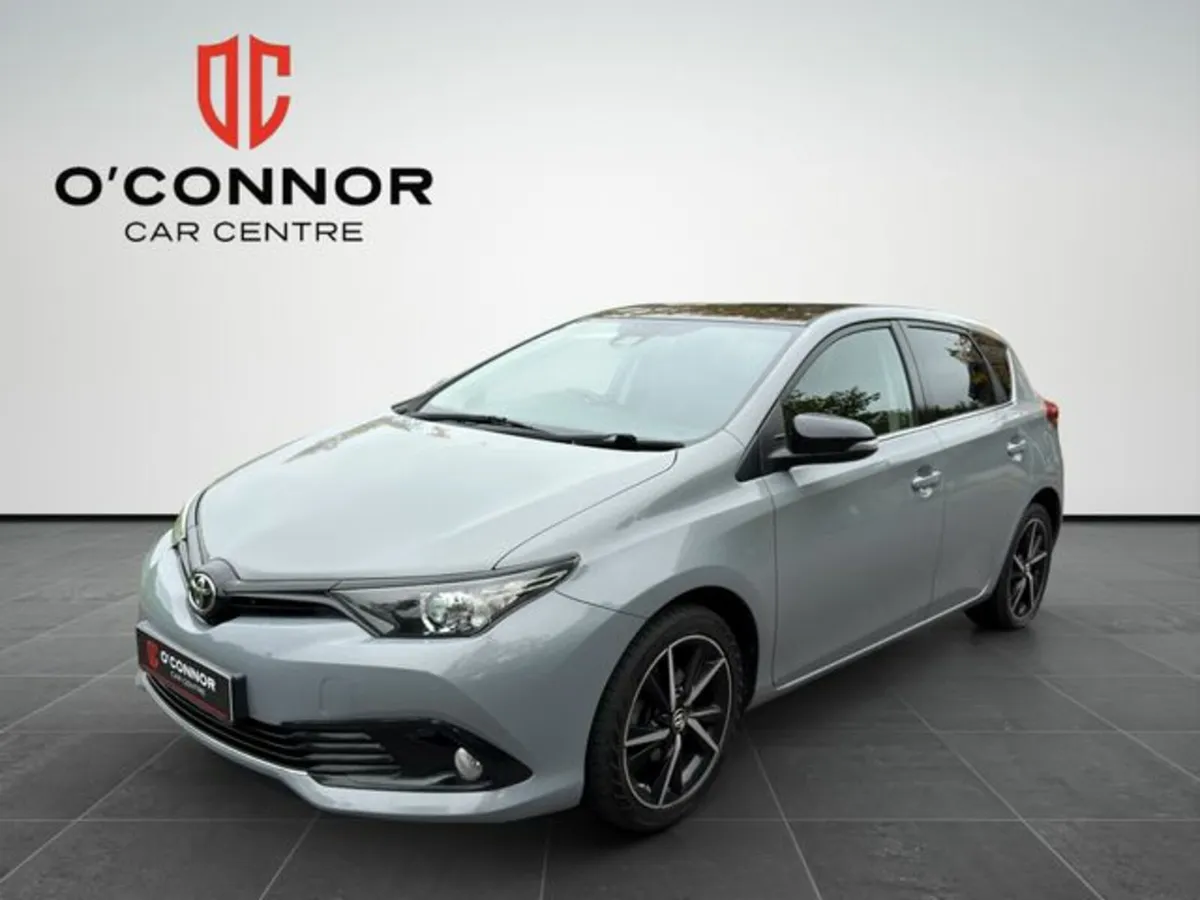 Toyota Auris “Stylish Enough for the Weekend, Sens - Image 1