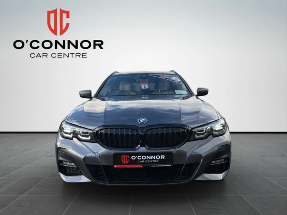BMW 3-Series “Drive smarter, look sharper – 330e M - Image 2