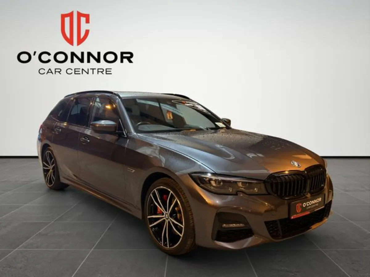 BMW 3-Series “Drive smarter, look sharper – 330e M - Image 4