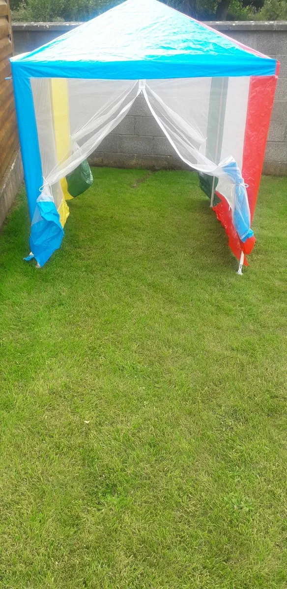 Kids Gazebos 2 for €20 - Image 2