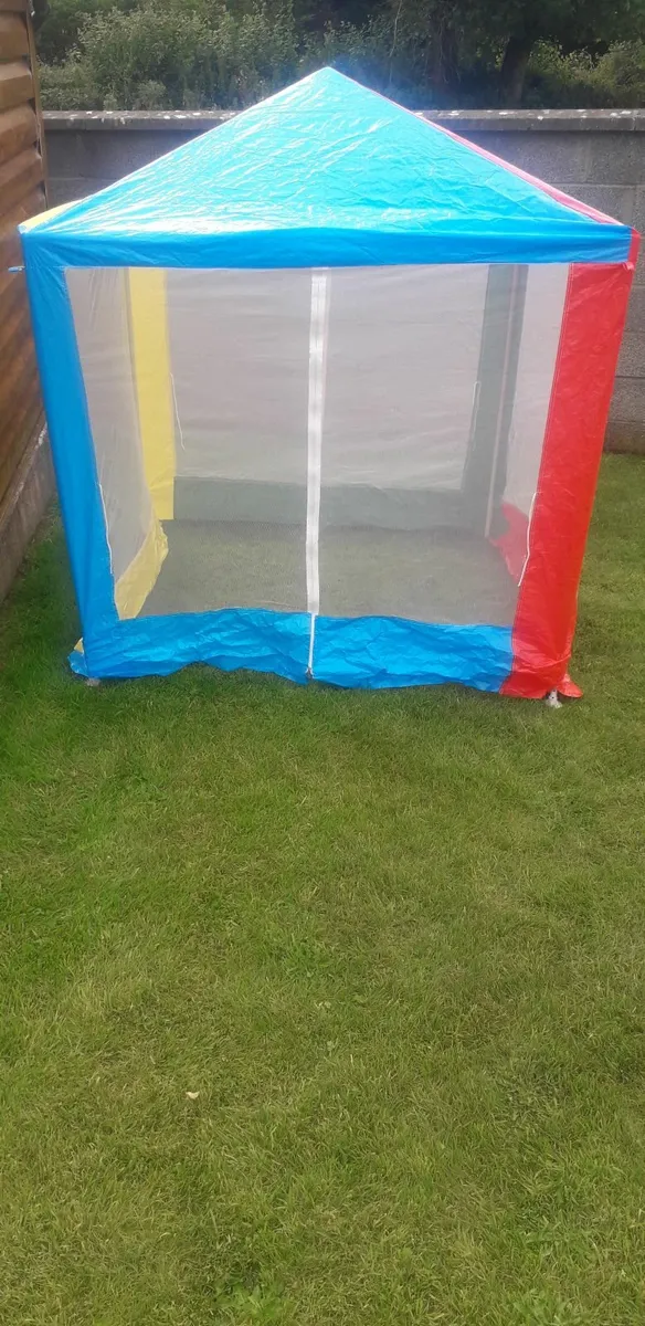 Kids Gazebos 2 for €20 - Image 3