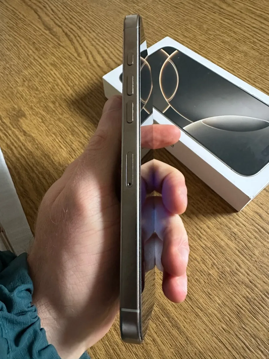 iPhone 16 Pro Max 256GB - Natural Titanium - Image 3