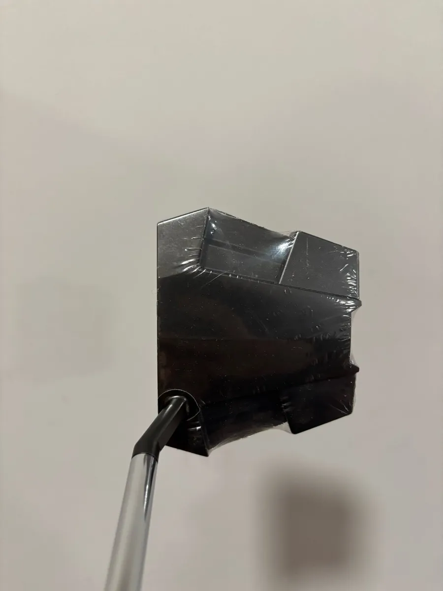 Odyssey Eleven S 34” Putter - Image 2