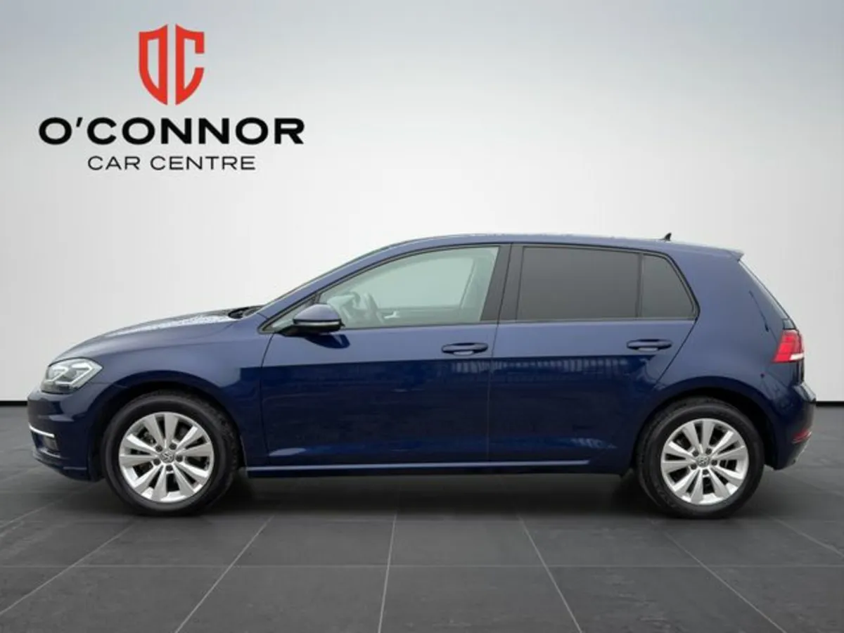 Volkswagen Golf “Comfortline by name, comfort by n - Image 4