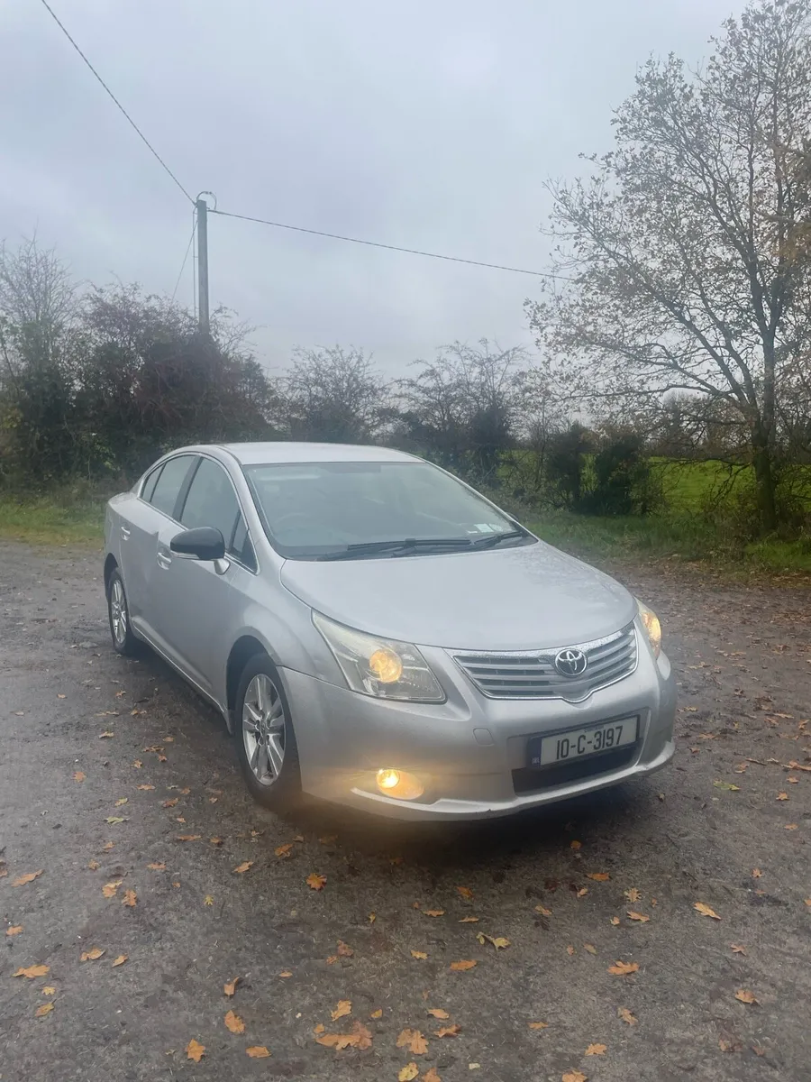 Toyota avensis for sale 2.0 Diesal - Image 1