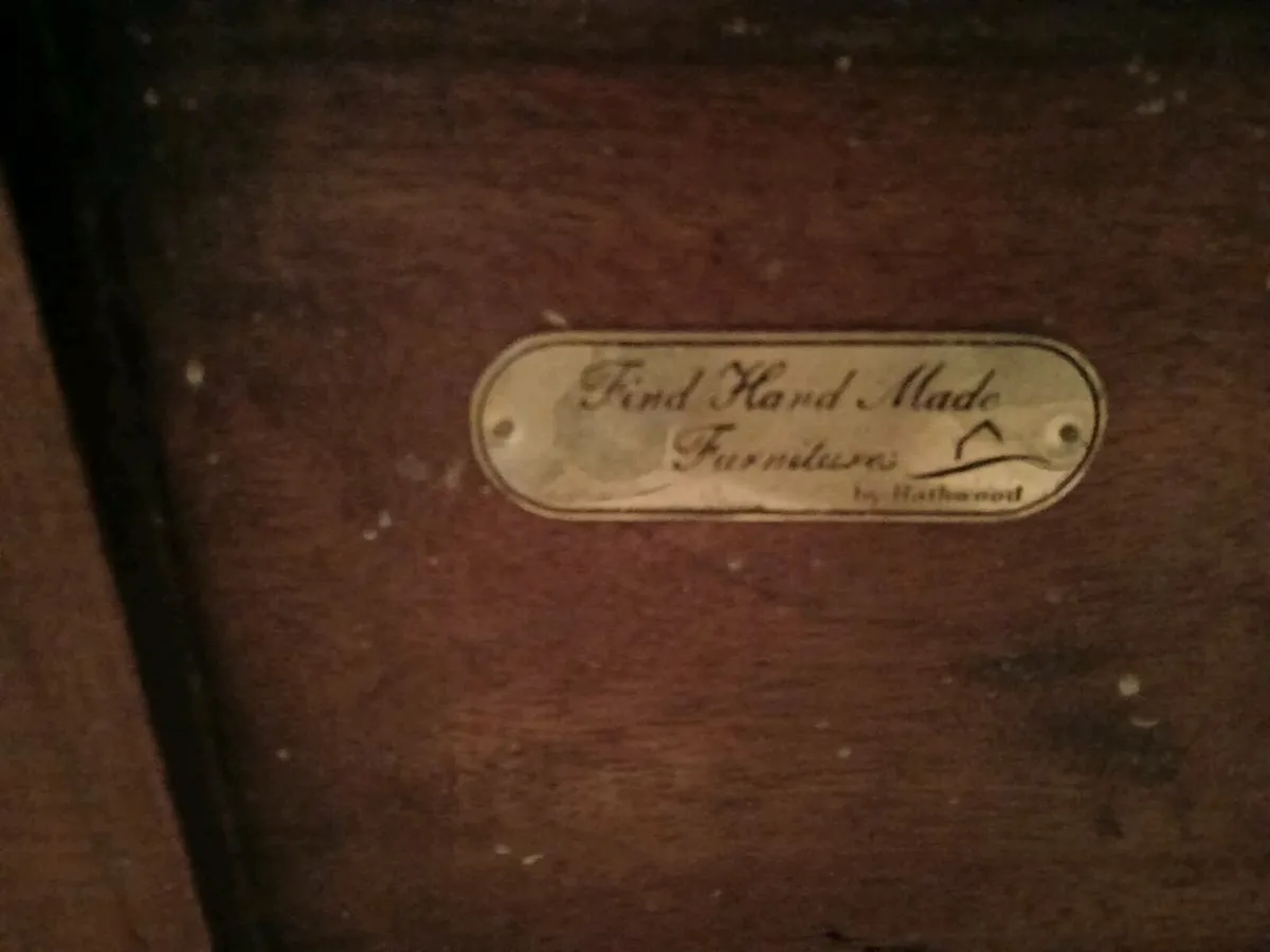 Super King Sleighbed and Bedside Lockers - Image 3