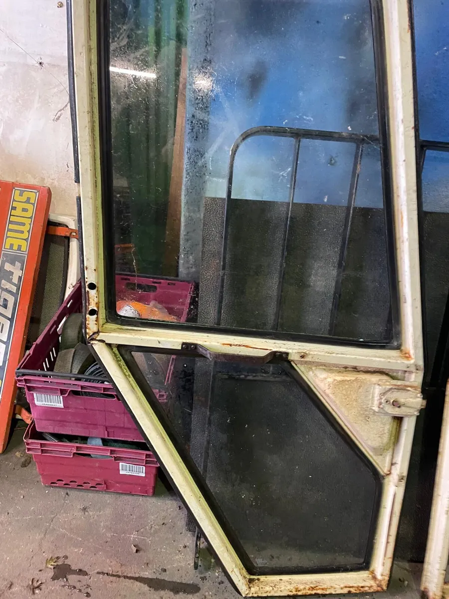 Same/Lamborghini/Hurlimann Doors - Image 4