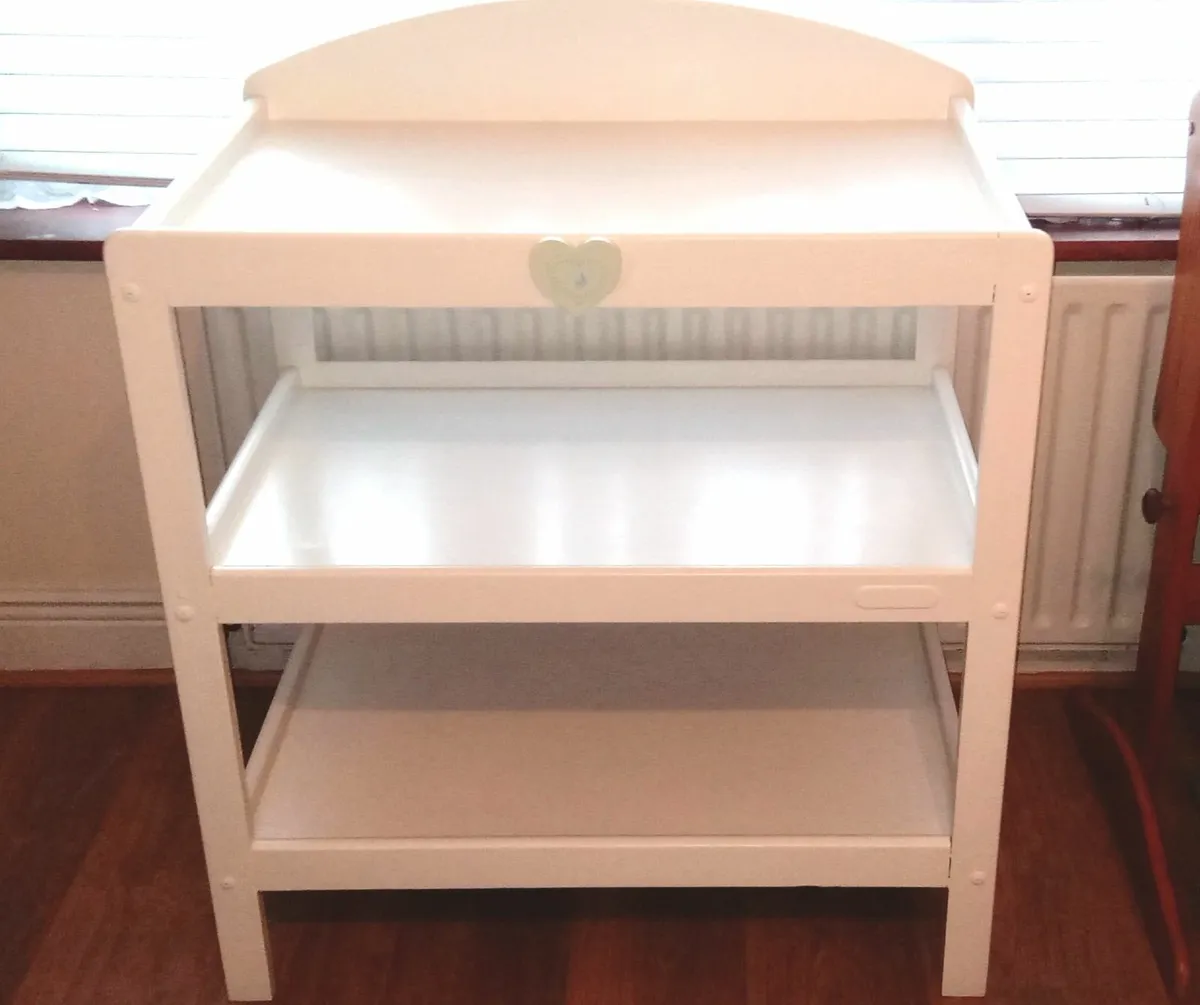 Freshly painted, hardly used baby changing table - Image 1