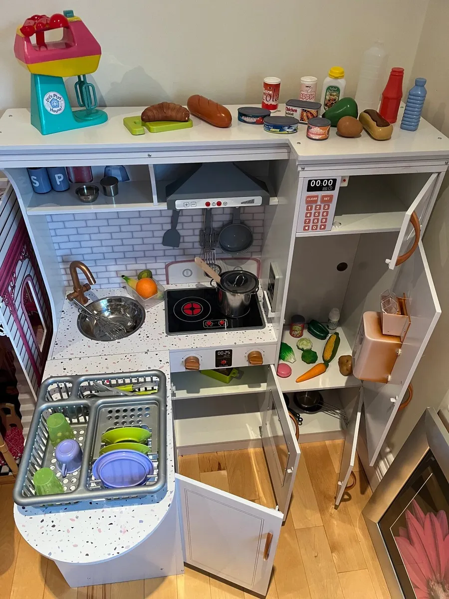 Toy kitchen - Image 4