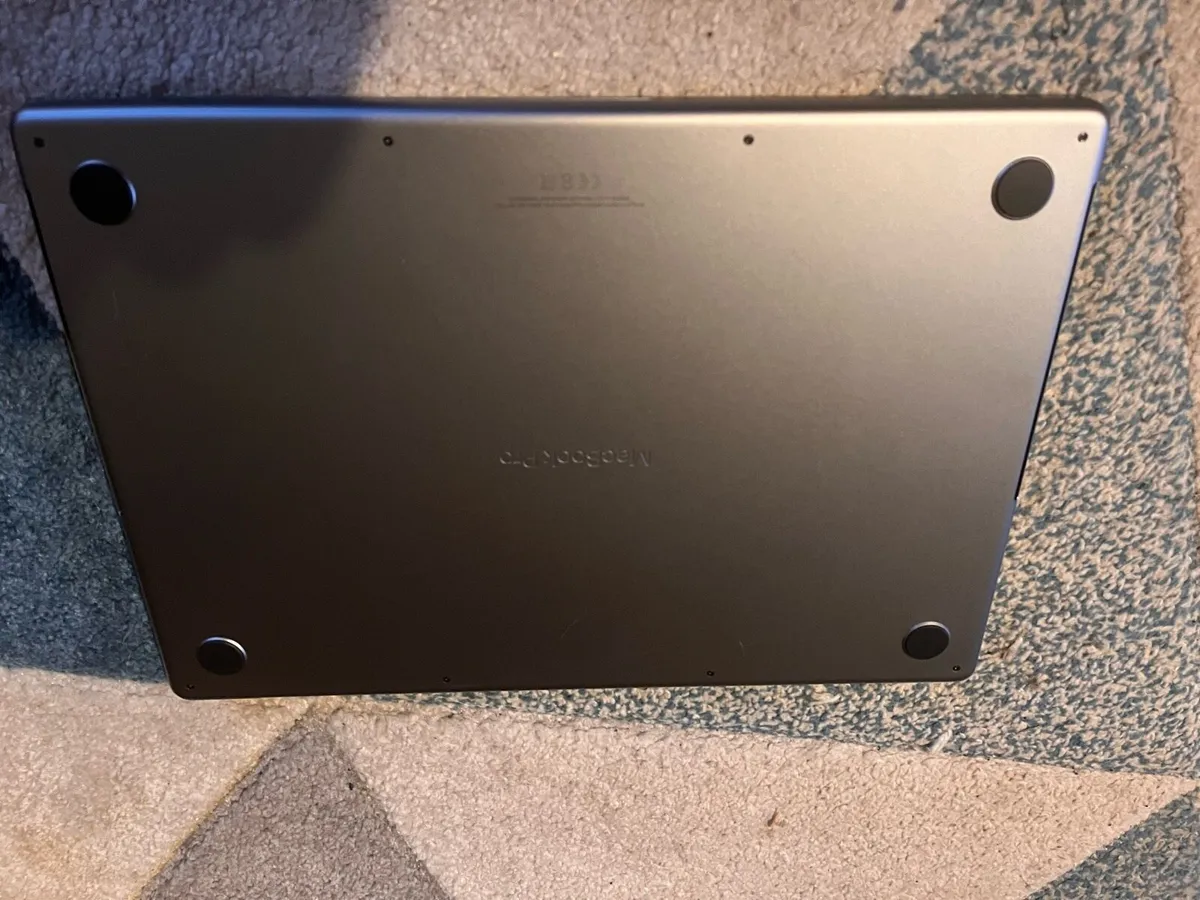 MacBook Pro M1 - Image 3