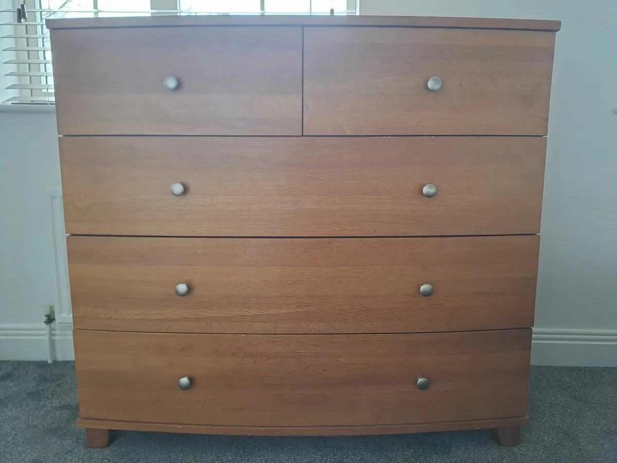 Chest of drawer - Image 1