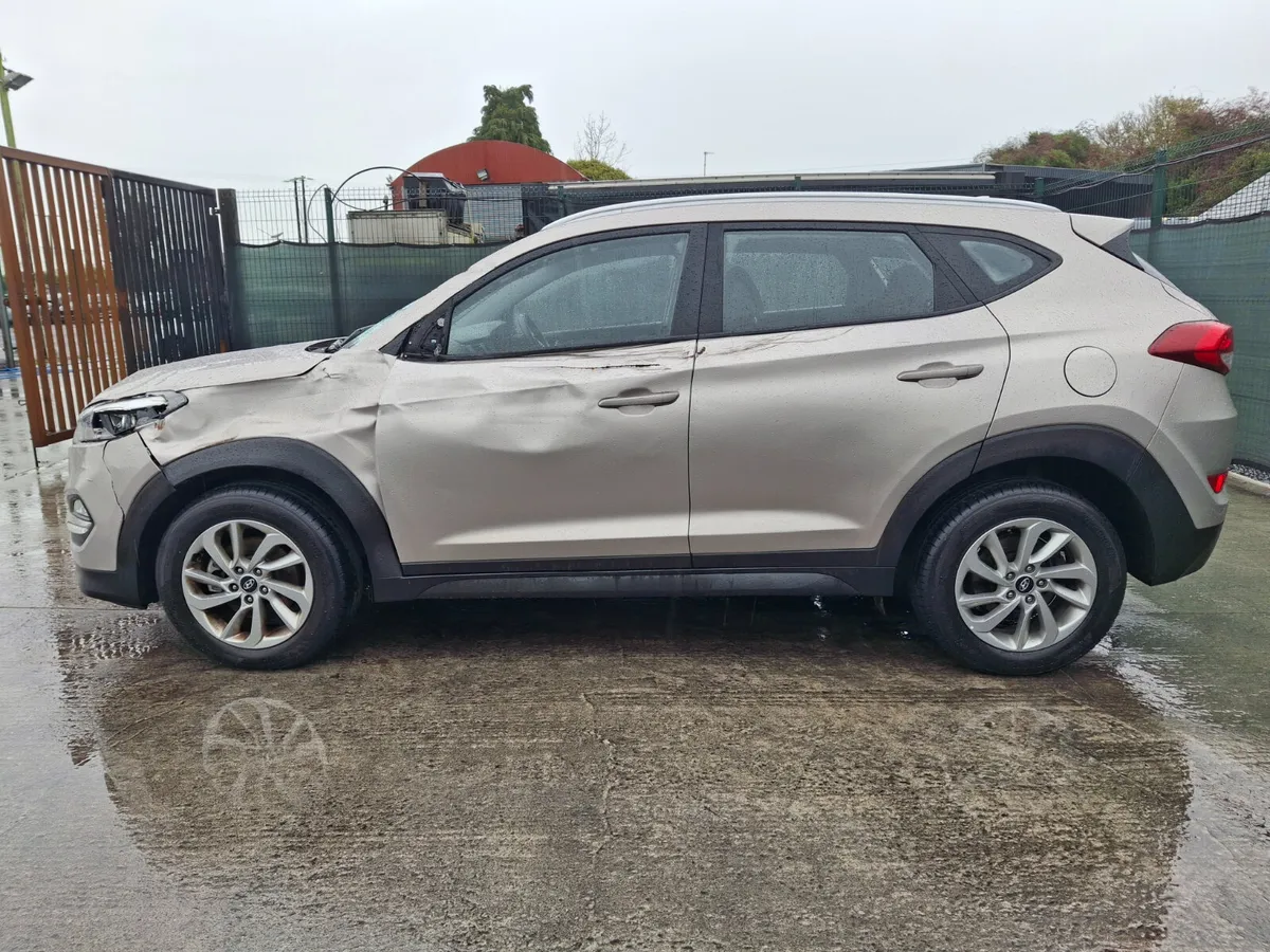 2017 Hyundai Tucson 1.7 Diesel - Image 4