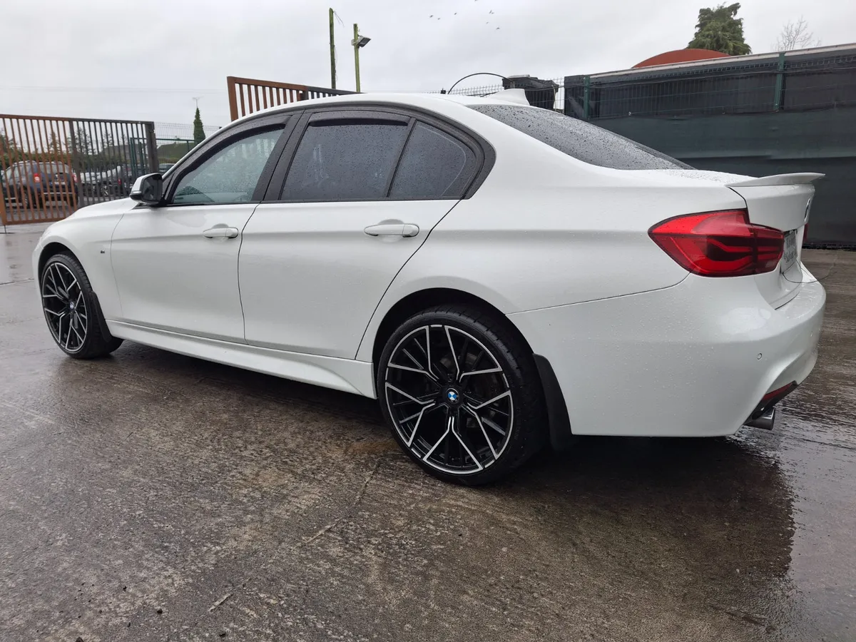 2017 BMW 318d.   M-Sport Automatic - Image 4