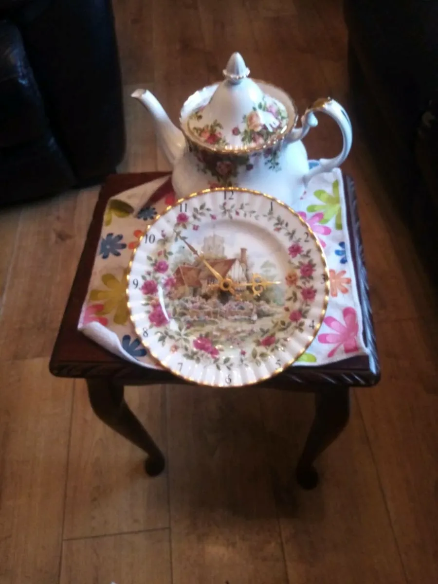 Old country rose - Image 1