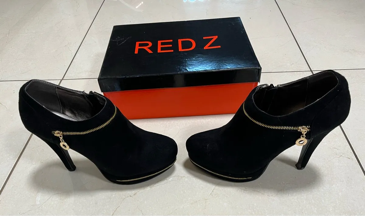 Black Suede High Heel Boots with Gold Zip Detail - Image 3