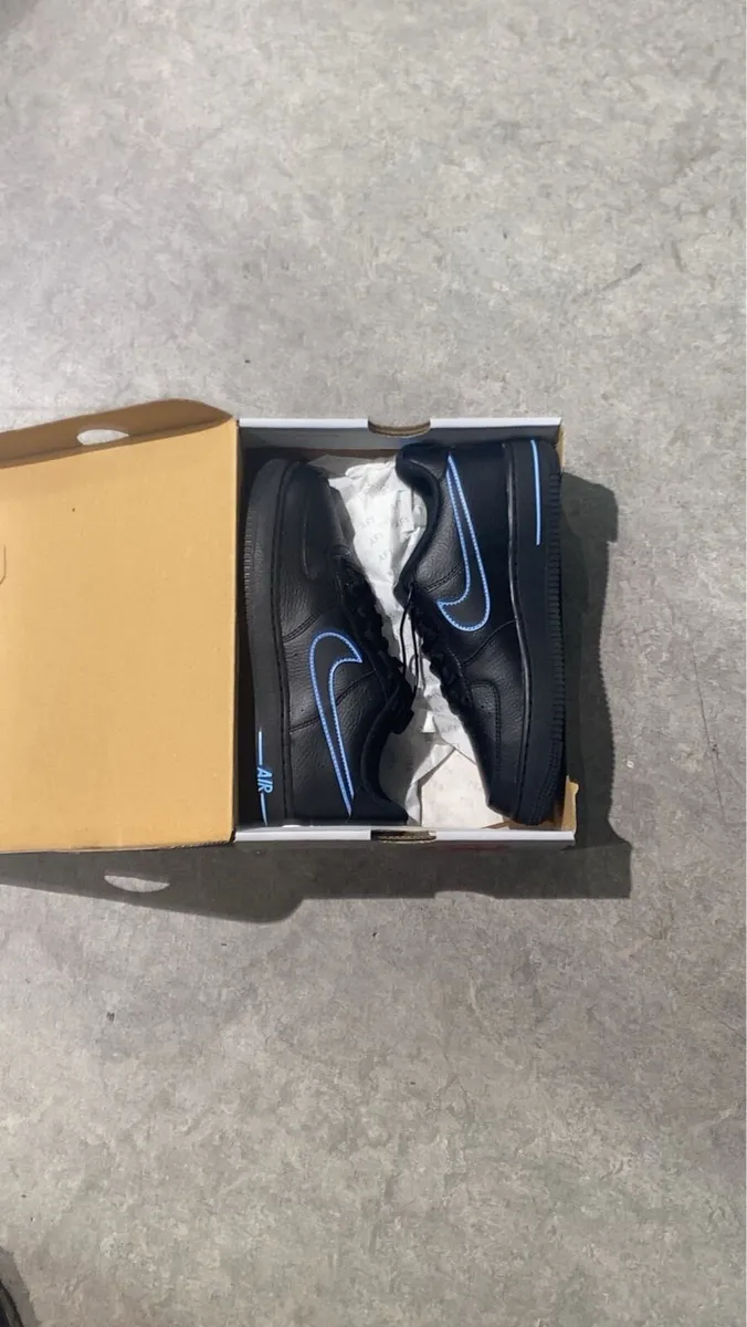 Air Force 1 - Image 2