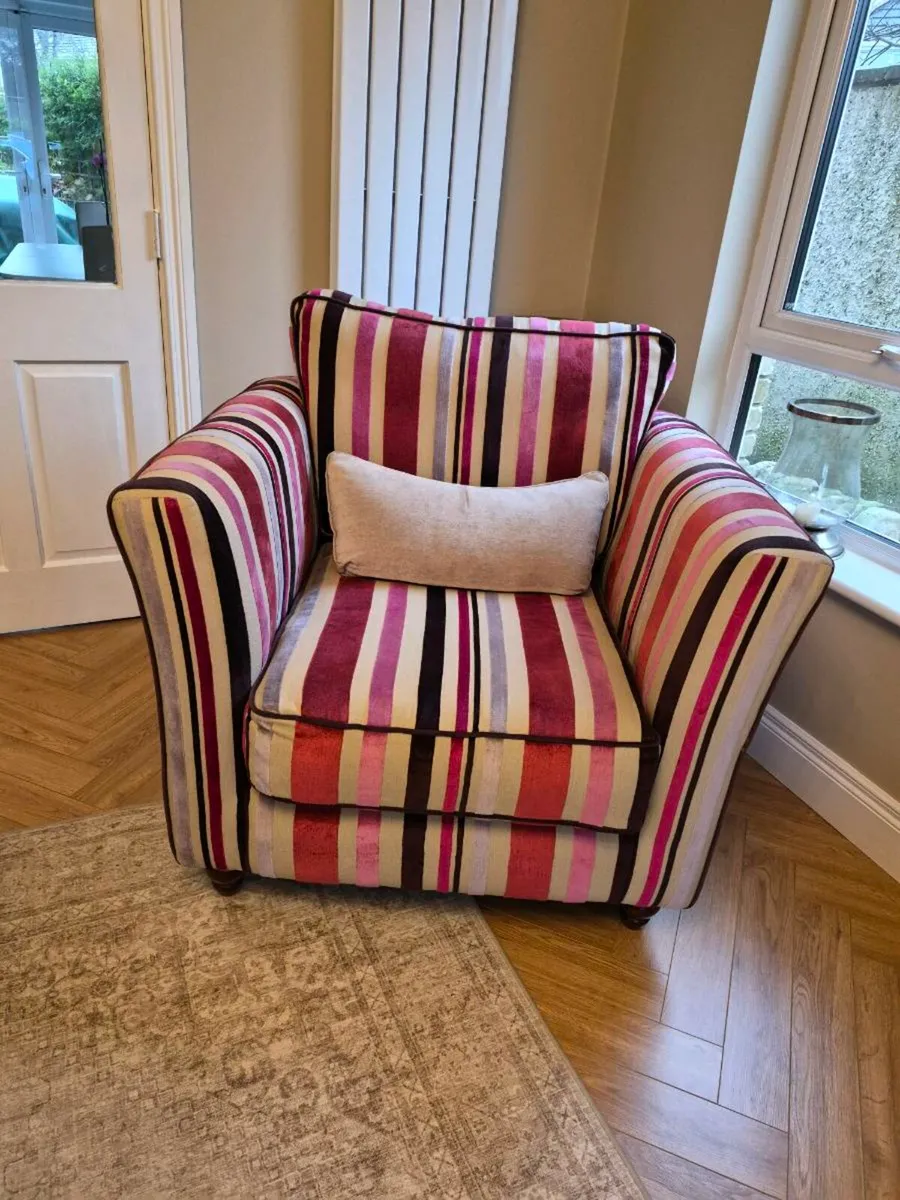 3 seater 2 seater and single chair - Image 4