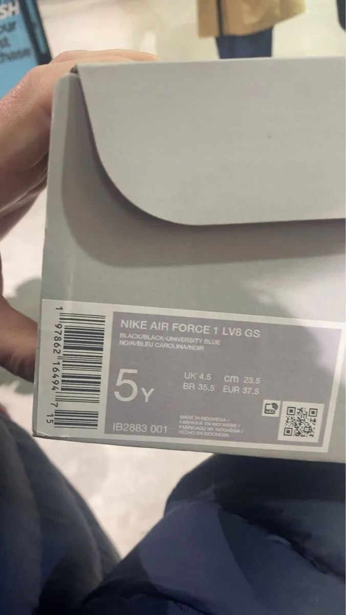 Air Force 1 - Image 4