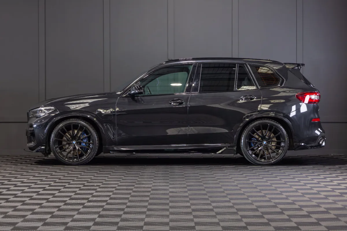 212 BMW X5 X-Drive 45e M-Sport - Image 3