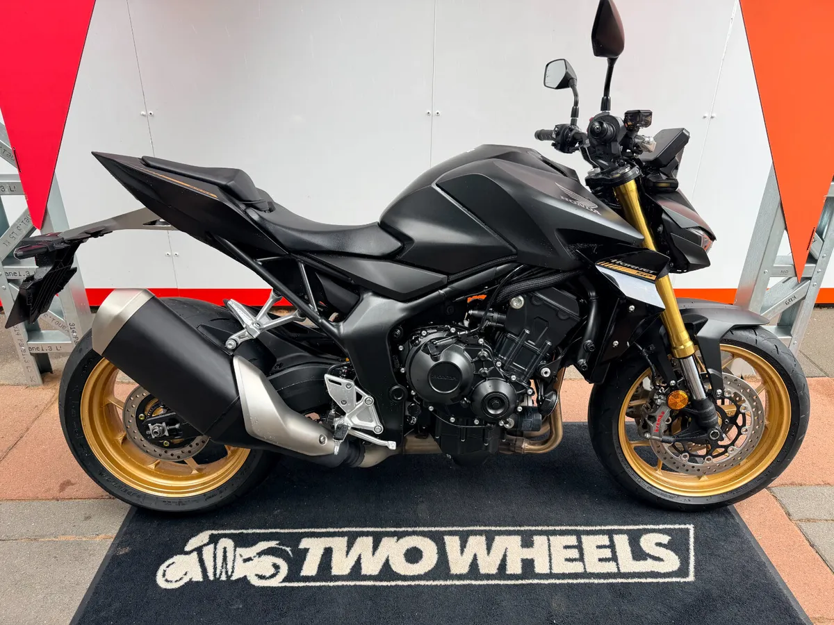 Honda Hornet 1000 SP Demo !!!!!! - Image 1