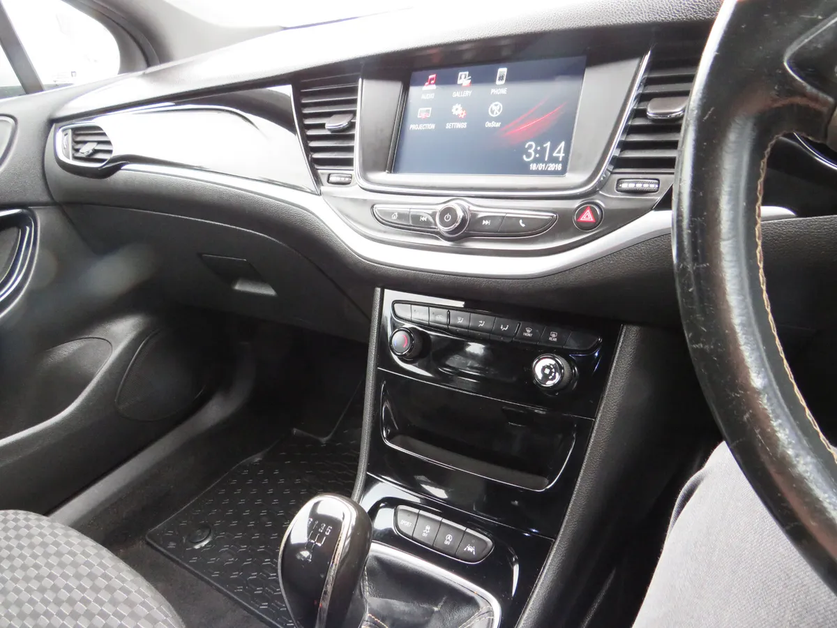 Vauxhall Astra 2016   5DR 1LT PETROL NCT 26 - Image 2