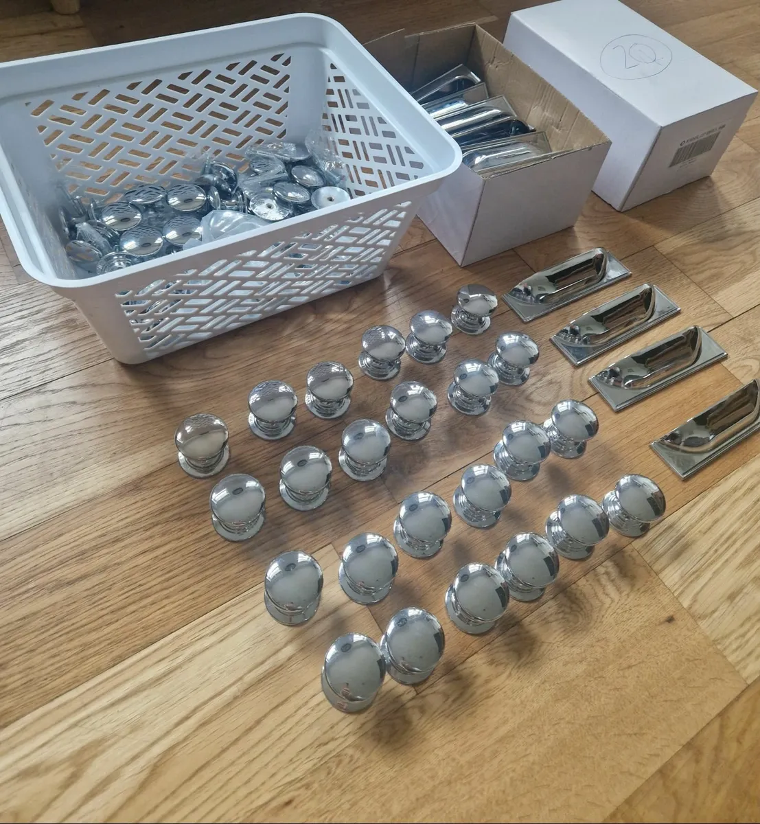 Cabinet door/ drawer handles - Image 1