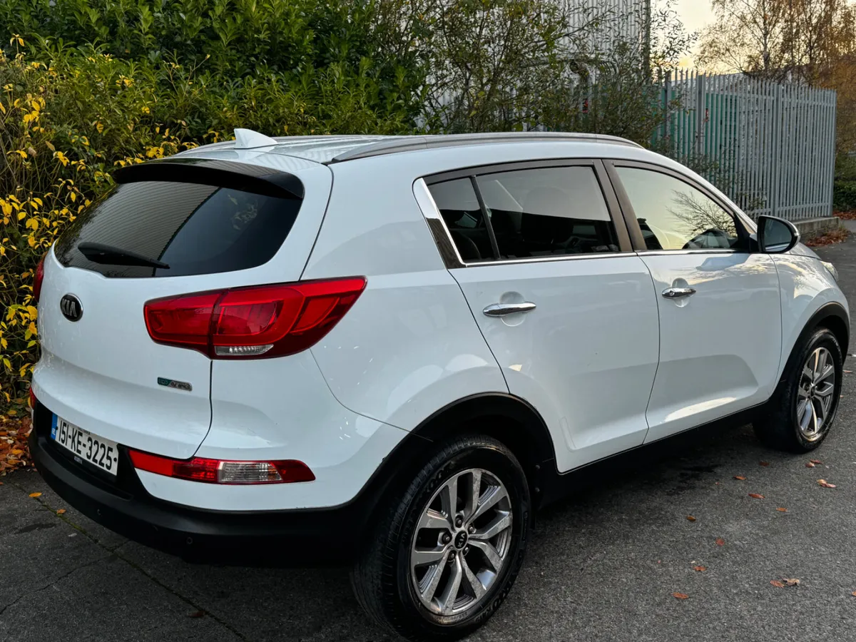 Kia Sportage 2015 LOW MILES Platinum - Image 4