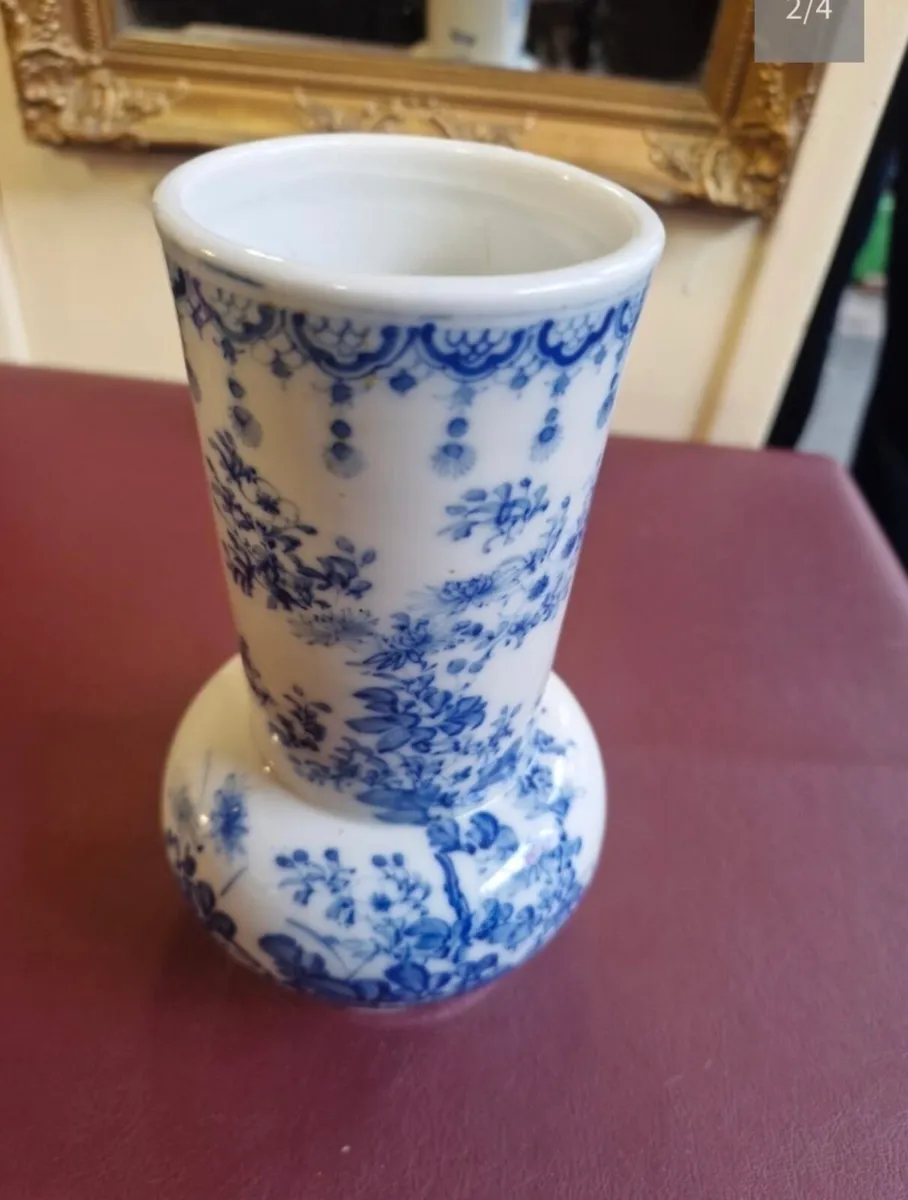 Blue and white Vase - Image 4
