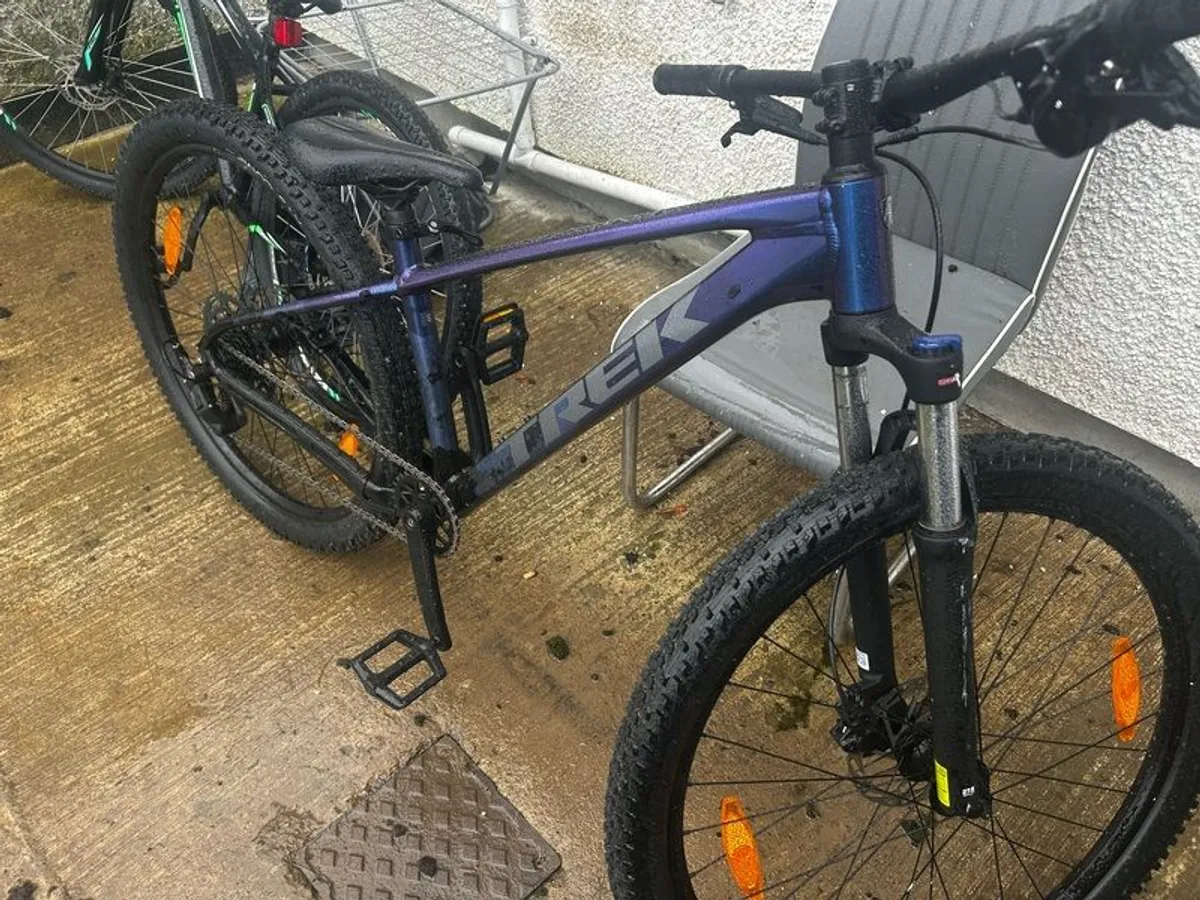 Trek Marlin 5 size small - Image 4