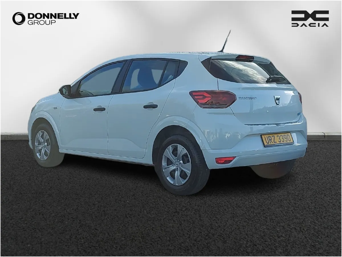 Dacia Sandero Hatchback Essential - Image 2