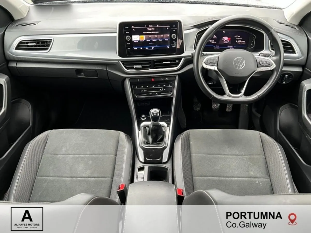 Volkswagen T-Roc 2023 Style 1.0 TSI 6speed 110BHP - Image 2