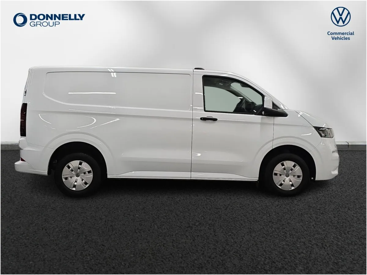 Volkswagen Transporter T32 Swb Diesel Commerce Pro - Image 4