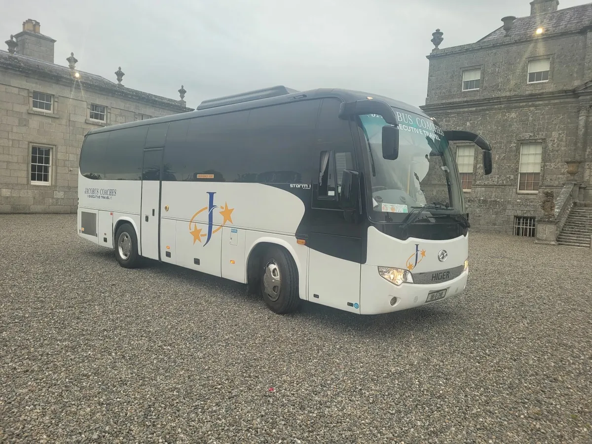 HIGER COACHES 2018 - Image 1