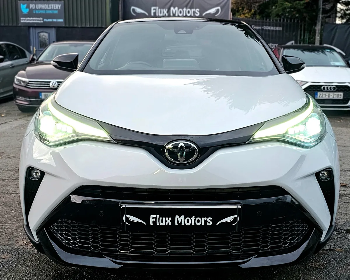 🔥 2022 Toyota C-HR 1.8 Hybrid GR SPORT • Auto - Image 3