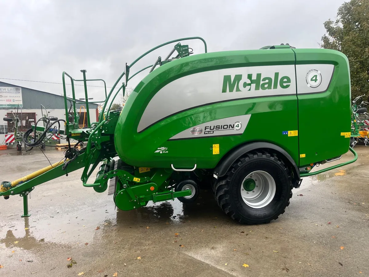 McHale Fusion 4 Plus Baler Combination - Image 4