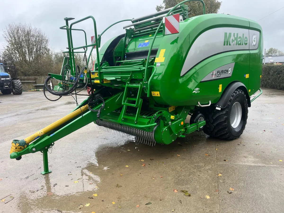 McHale Fusion 4 Plus Baler Combination - Image 3