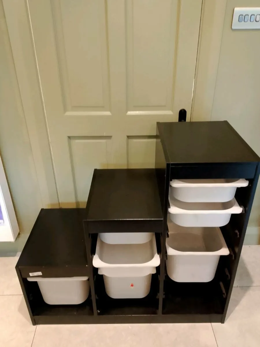 Storage shelves - Image 1