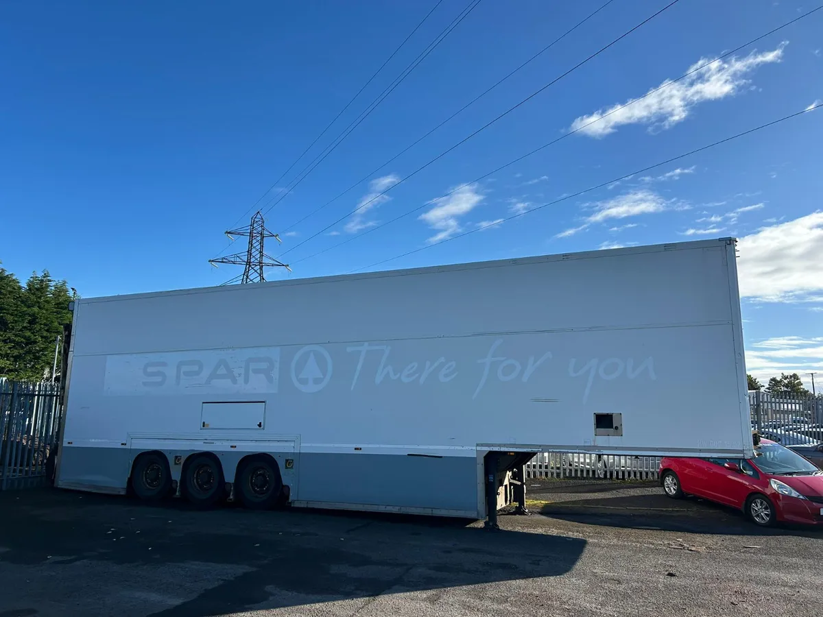 2015 Gray and Adams Triaxle Double Deck Trailer - Image 2