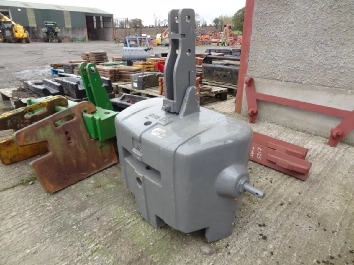 Agco 850kg Weight Block - Image 1