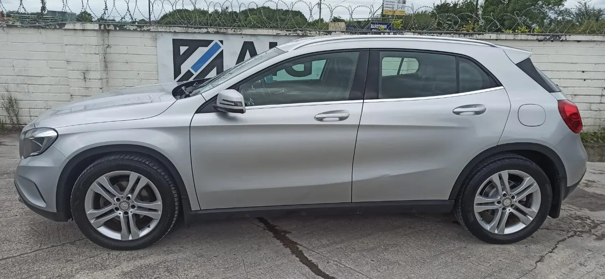 Mercedes-Benz GLA 2014 - Image 3