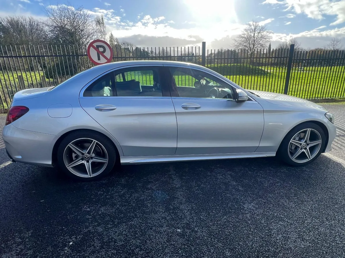 Mercedes-Benz C-Class 2018 - Image 4