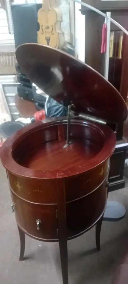 Edwardian Era Gramophone Cabinet - Image 2