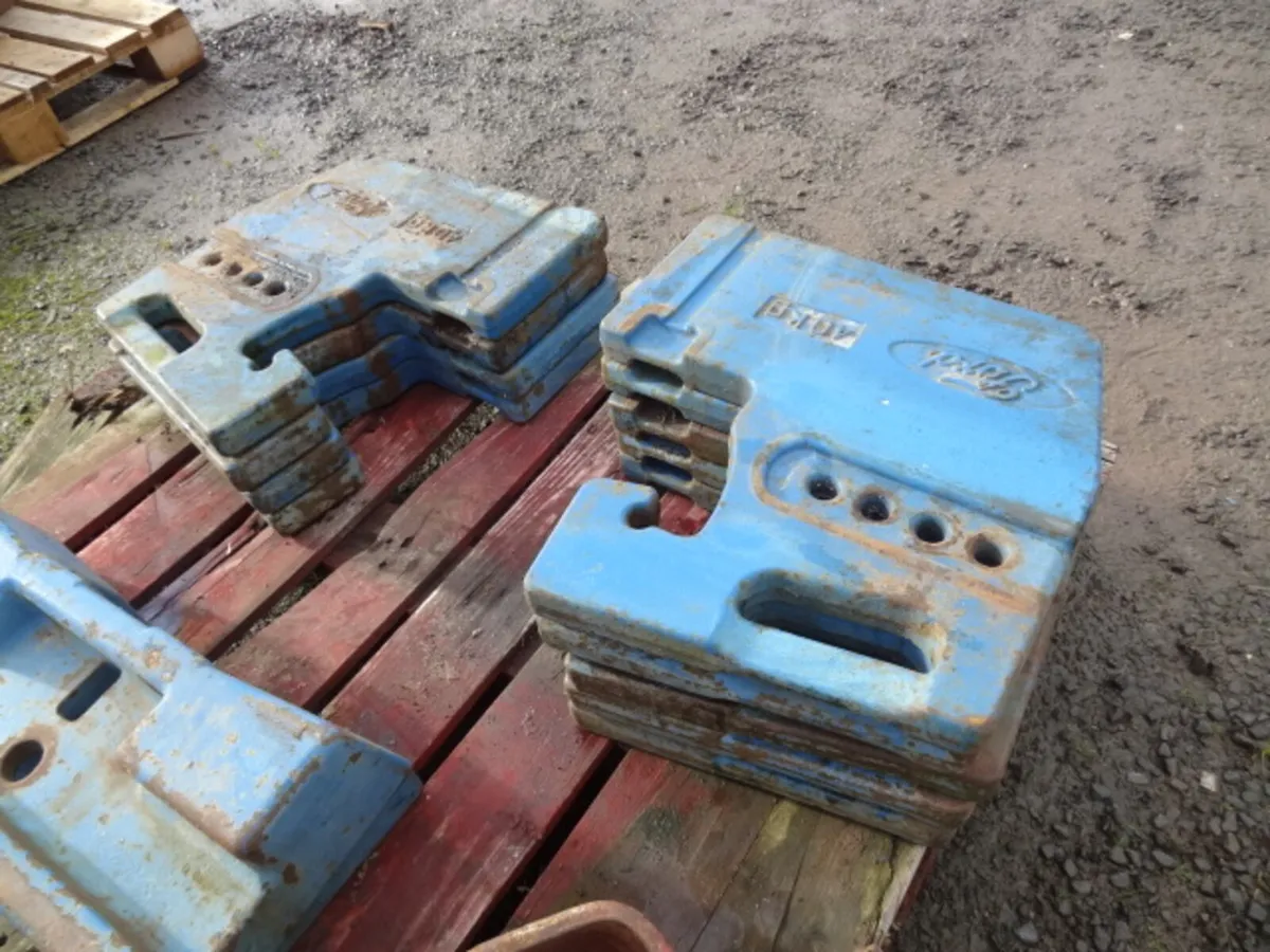 Ford 40 Series Tractor Weights & Weight Carrier - Image 4