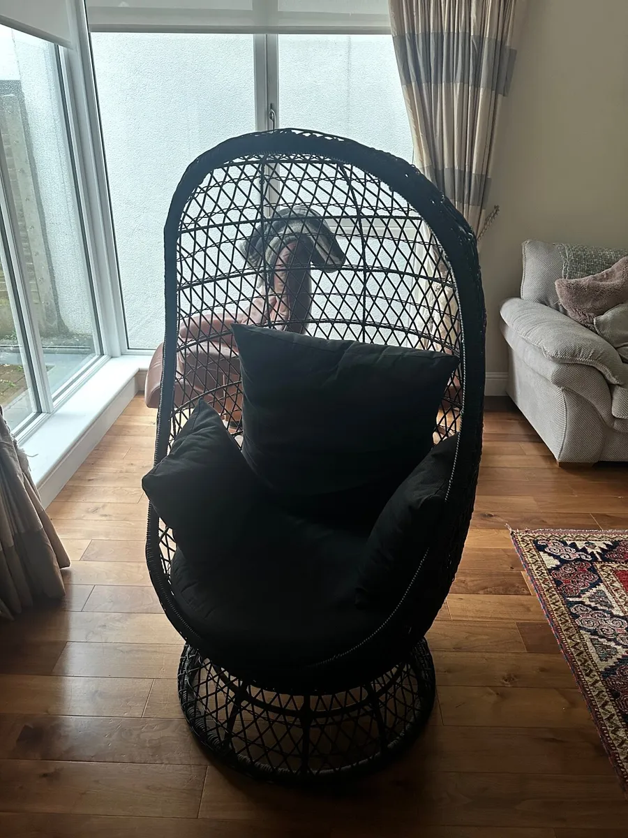 B&Q Egg Chair - Image 3