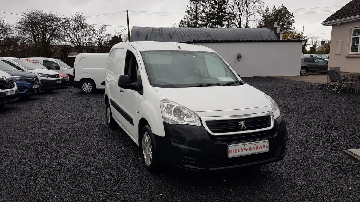 PEUGEOT PARTNER 2016 3 SEATER CLEAN - Image 1